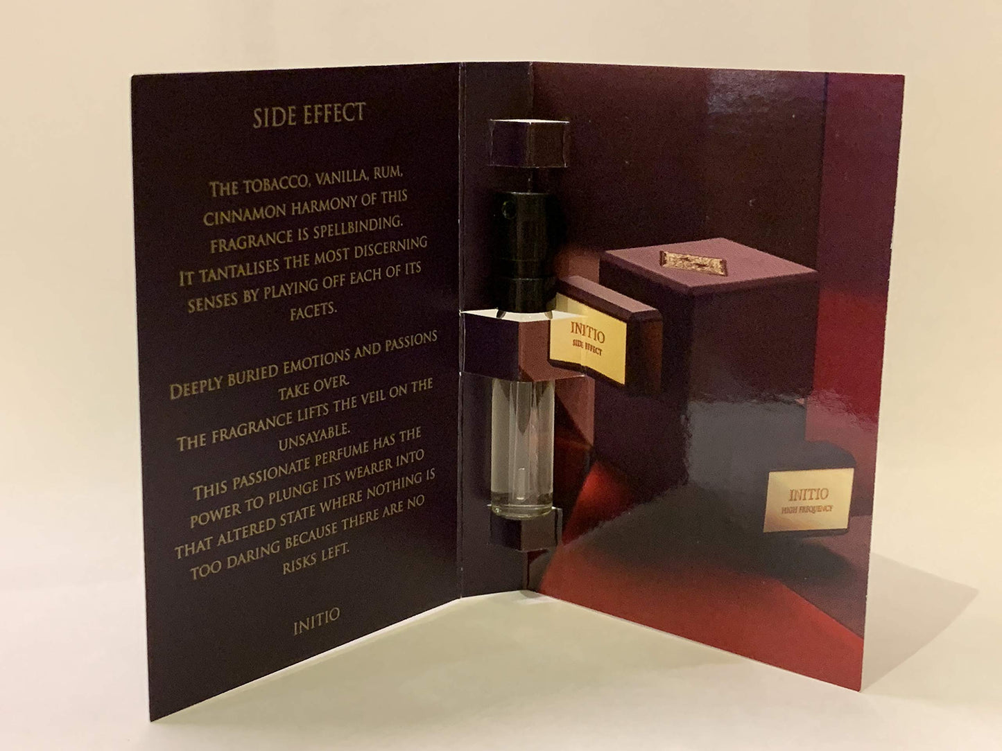 Initio Side Effect 1,5 ml / 0,05 fl.oz. Virallinen hajuvesinäyte, Initio Side Effect 1.5ml/0.05 fl.oz. oficjalna próbka hajuvesi, Initio Side Effect 1,5 ml / 0,05 fl.oz. officiellt parfymprov, Initio Side Effect 1,5 ml / 0,05 fl.oz. officiel parfumep